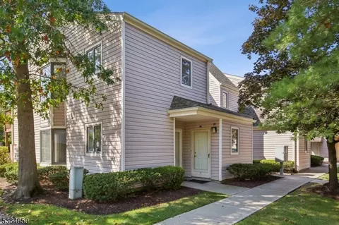 136 Changebridge Rd #B8, Montville, NJ 07045