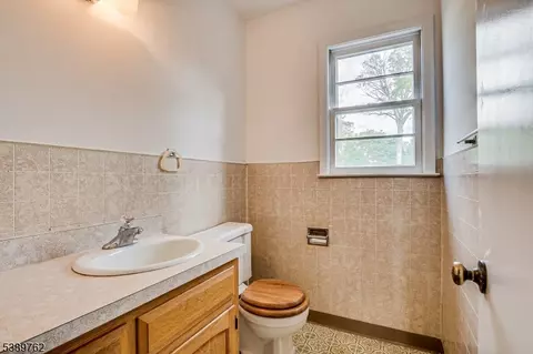 200 Maple Ave, North Plainfield, NJ 07060 photo 7