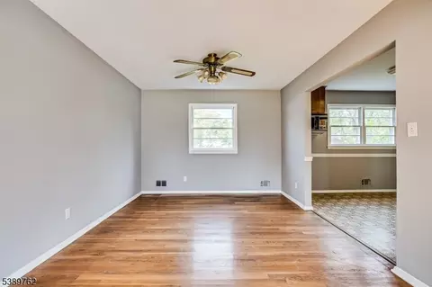 200 Maple Ave, North Plainfield, NJ 07060 photo 5