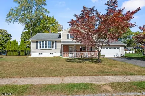 6 Henry St, Succasunna, NJ 07876