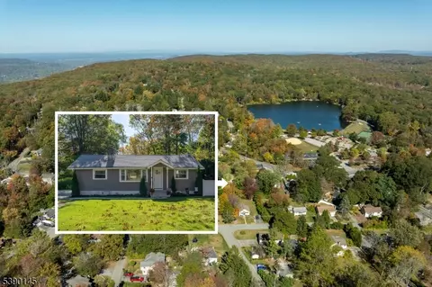 108 Breakneck Rd, Highland Lakes, NJ 07422