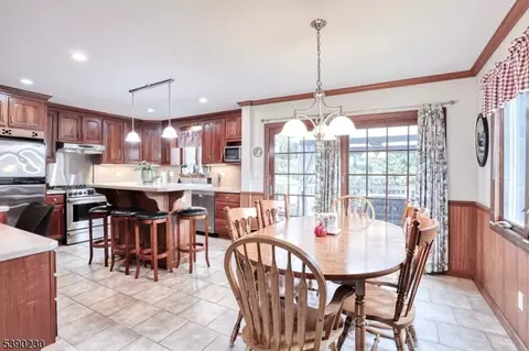29 Rolling Hills Dr, Wayne, NJ 07470 photo 8