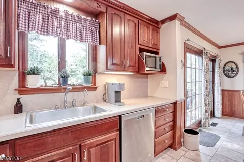 29 Rolling Hills Dr, Wayne, NJ 07470 photo 16