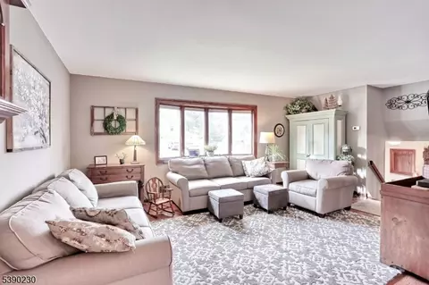 29 Rolling Hills Dr, Wayne, NJ 07470 photo 6