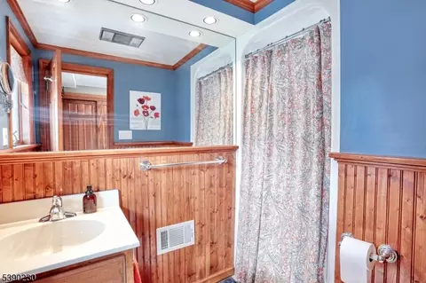 29 Rolling Hills Dr, Wayne, NJ 07470 photo 26