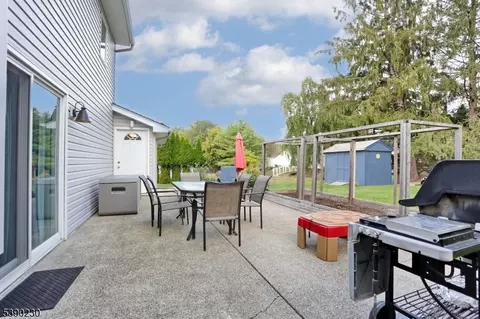 29 Rolling Hills Dr, Wayne, NJ 07470 photo 36