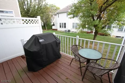249 Levinberg Ln, Wayne, NJ 07470 photo 42