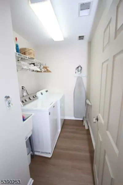 249 Levinberg Ln, Wayne, NJ 07470 photo 36