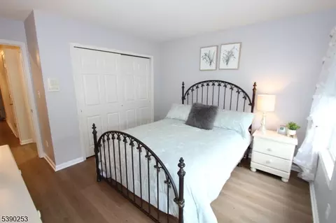 249 Levinberg Ln, Wayne, NJ 07470 photo 33