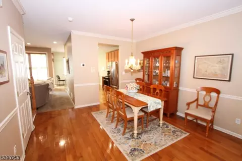 249 Levinberg Ln, Wayne, NJ 07470 photo 7