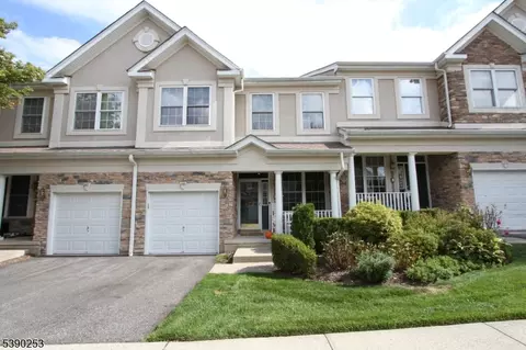 249 Levinberg Ln, Wayne, NJ 07470