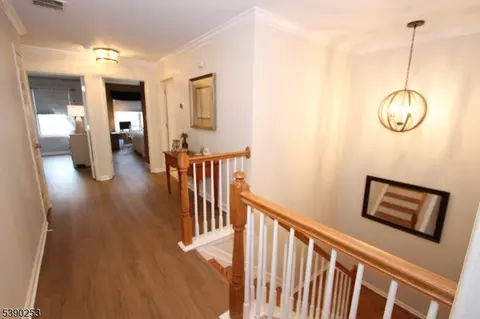 249 Levinberg Ln, Wayne, NJ 07470 photo 24