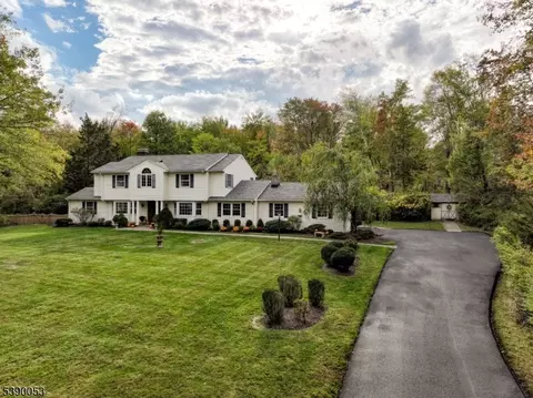 3 Yardley Rd, Mendham Twp, NJ 07945