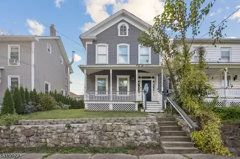 119 Wall St, Belvidere, NJ 07823