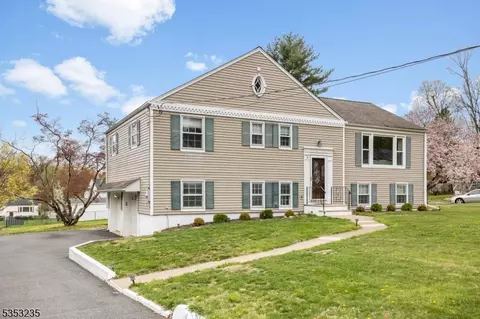 10 Cross Rd, Cedar Knolls, NJ 07927