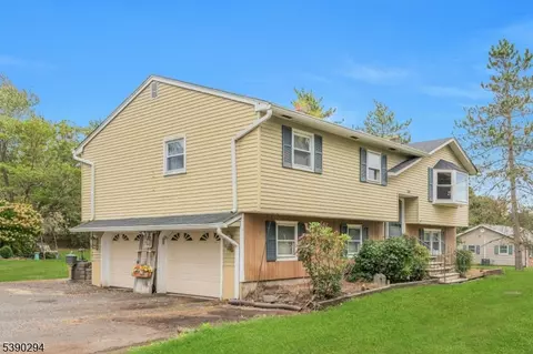 305 Wykertown Rd, Wantage, NJ 07461