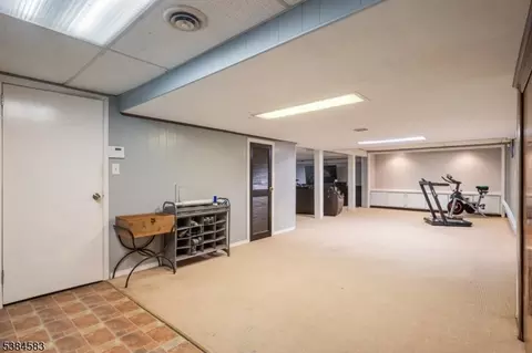2 S Audlen Ter, Springfield, NJ 07081 photo 31