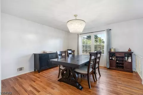 2 S Audlen Ter, Springfield, NJ 07081 photo 12