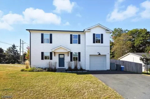 109 Durban Ave, Hopatcong, NJ 07843