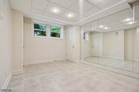 181 Summit Ave, Summit, NJ 07901 photo 28