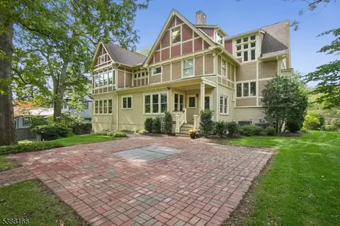 181 Summit Ave, Summit, NJ 07901 photo 32