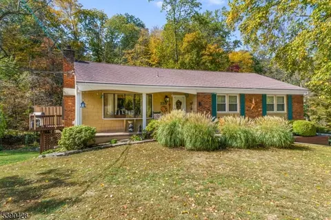 133 Roseville Rd, Byram Twp, NJ 07821