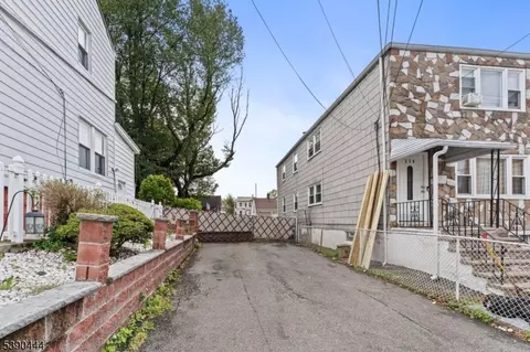 252 Pacific St, Paterson City, NJ 07503