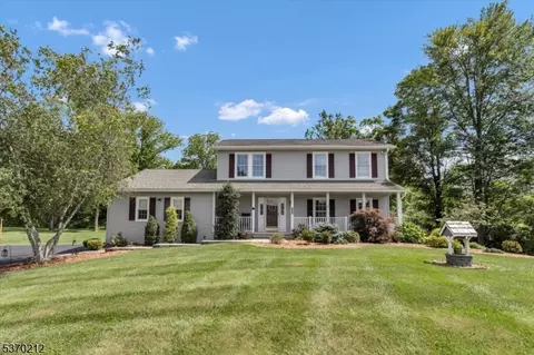 54 Water St, Hackettstown, NJ 07840