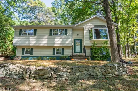 10 Budd Lake Heights Rd, Budd Lake, NJ 07828