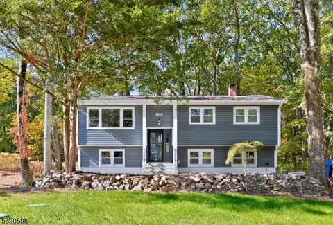 150 Mount Olive Rd, Mount Olive, NJ 07836