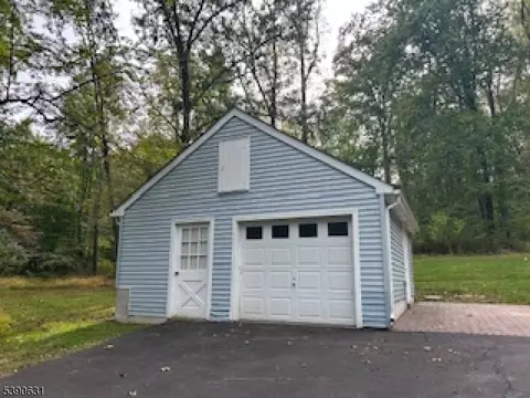 368 Strotz Rd, Asbury, NJ 08802