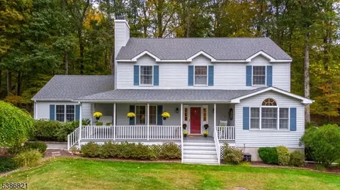 2 Douglas Ter, Sparta, NJ 07871