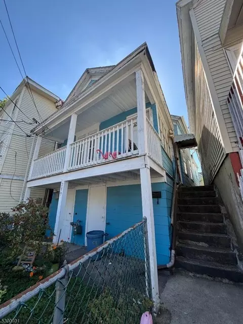 299 W Broadway, Paterson, NJ 07522