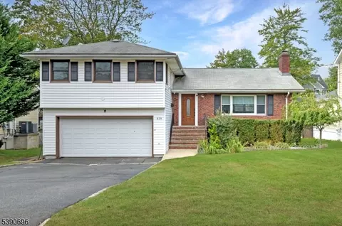 819 Ridgewood Rd, Millburn, NJ 07041