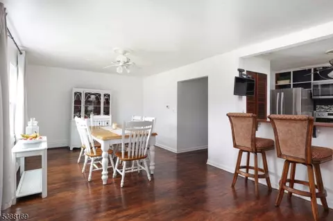 407 State Route 57 W, Washington, NJ 07882