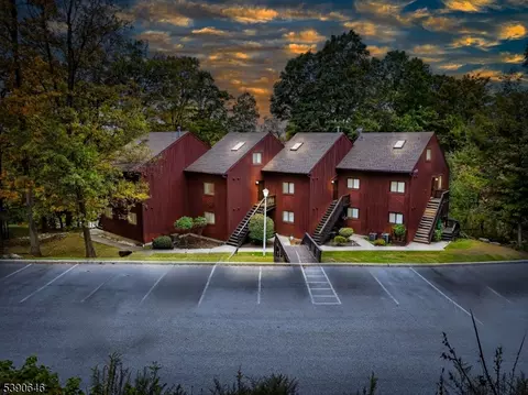 8 Sunrise Dr 7 #7, Vernon, NJ 07462
