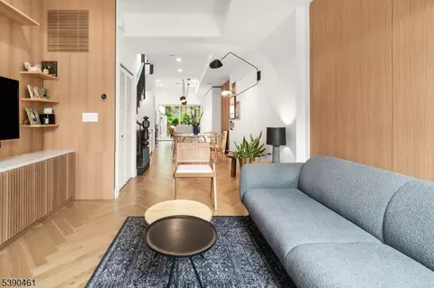 18 2 Highland Ave # -1, Jersey City, NJ 07306