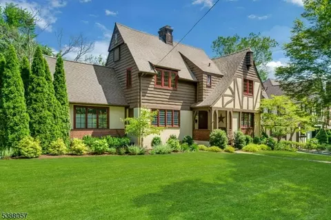 19 Hawthorne Rd, Short Hills, NJ 07078