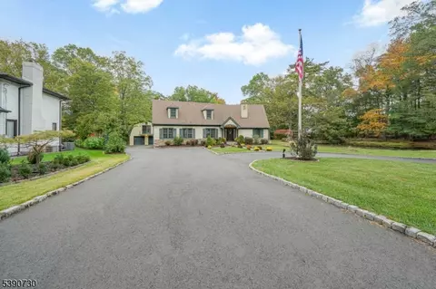 14 Weinmanns Blvd, Wayne, NJ 07470