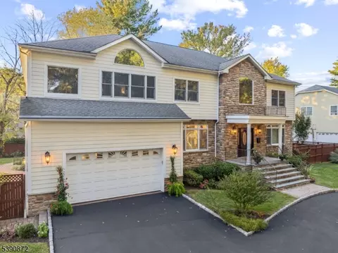 2269 Redwood Rd, Scotch Plains, NJ 07076