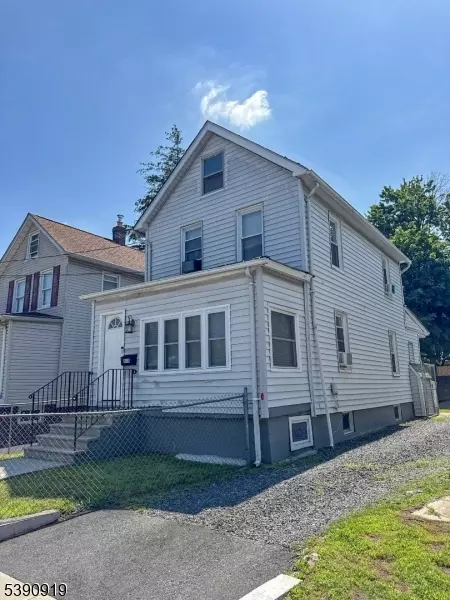808 E 3rd St, Plainfield, NJ 07062