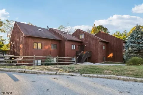1 Unit 4 Powderhorn Ct #4, Vernon Twp, NJ 07462
