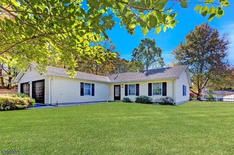 317 Old York Rd, Bridgewater, NJ 08807