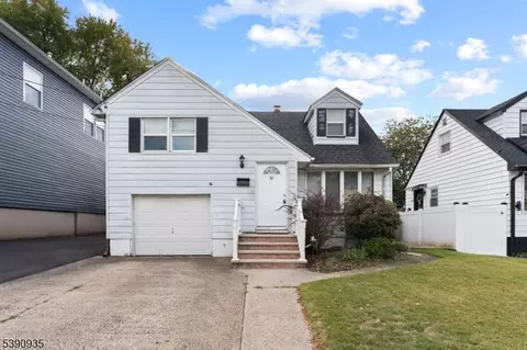 87 Pompton Ave, Woodland Park, NJ 07424