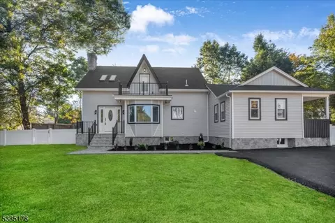 9 Lindberg Trl, Rockaway Twp, NJ 07866