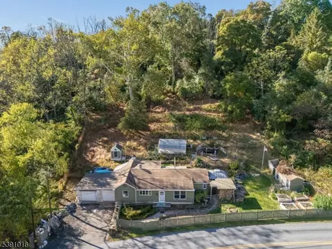 418 Church Rd, Milford, NJ 08848