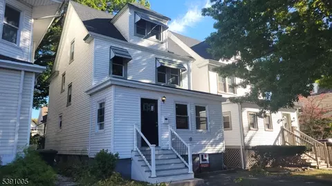 94 Sanford St, East Orange, NJ 07018