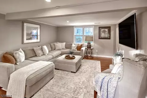 2 Peacock Ln, Mendham, NJ 07945 photo 13