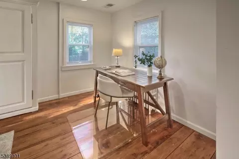 2 Peacock Ln, Mendham, NJ 07945 photo 5