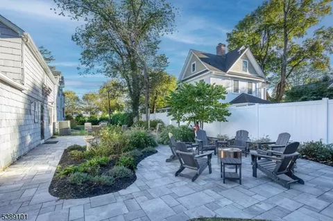 2 Peacock Ln, Mendham, NJ 07945 photo 25